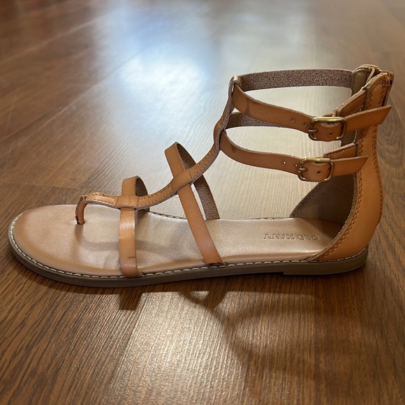 Light Brown Sandals - Picture 4 of 4